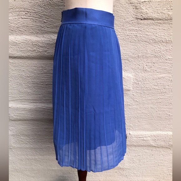Adidas Periwinkle Blue Pleated, Lined, Midi Athletic Skirt. Size- S - Picture 2 of 8